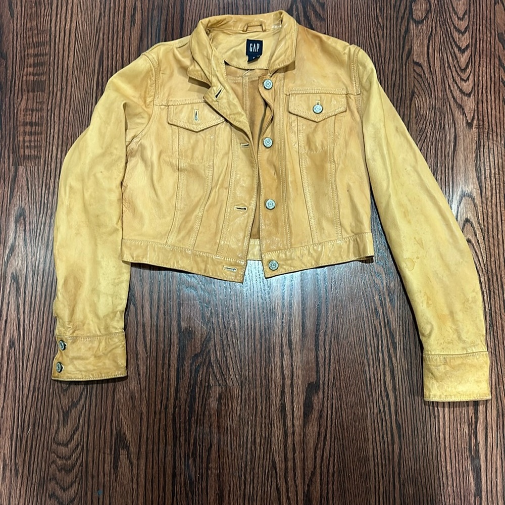 Vintage gap leather in saddle cropped jacket
